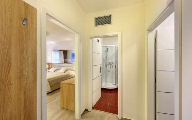 2-bedroom suite with city view ( 4 pax )